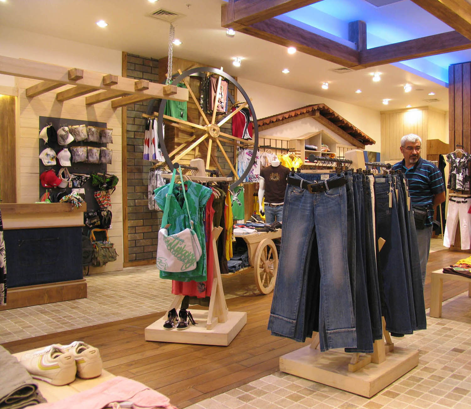 Mavi Jeans Mağazası - KONSEPTİZ Reklam Ajansı İzmir